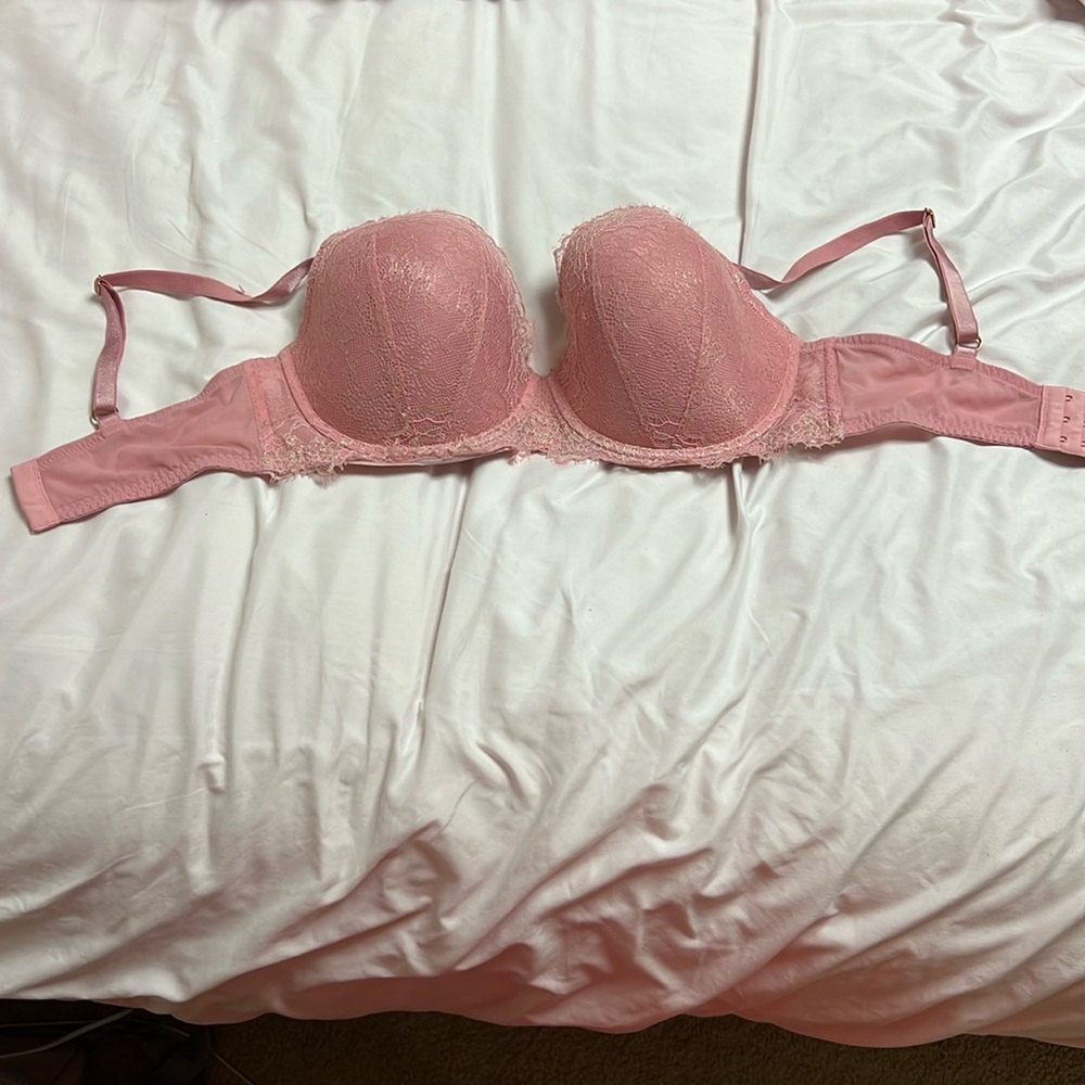 Victorias Secret Pink & Gold Lace Bra